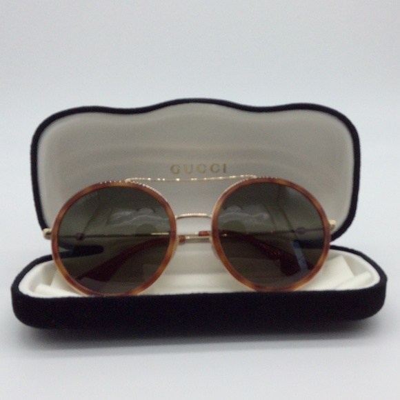 Gucci Sunglasses - Picture 2 of 7